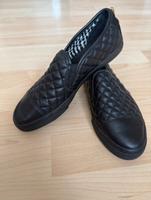 Geox Damen Halbschuh Slipper Comfortschuh Schwarz Gr. 36 Leder Nordrhein-Westfalen - Ruppichteroth Vorschau