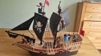 PLAYMOBIL Pirates 6678 Piraten-Kampfschiff inkl. Kanonen, schwimm Nordrhein-Westfalen - Mettmann Vorschau