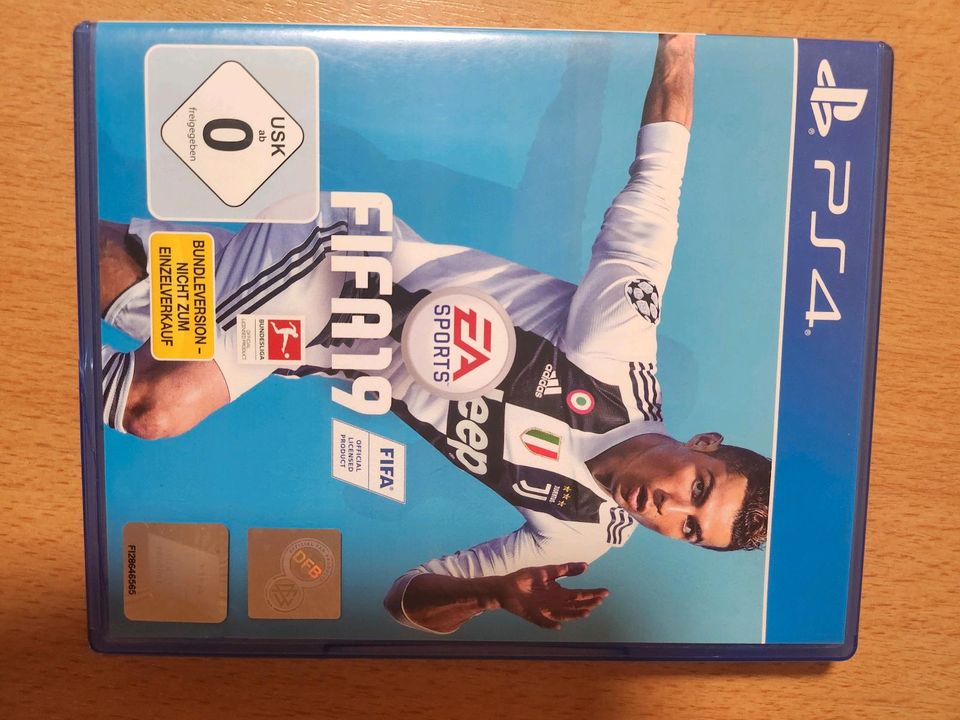 PS4 Spiel FIFA 2019 in Bad Honnef