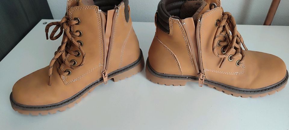 Boots gr. 32 gefüttert Kinderschuhe in Telgte