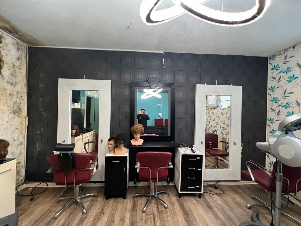 Friseur Salon. Haarstudio in Herne