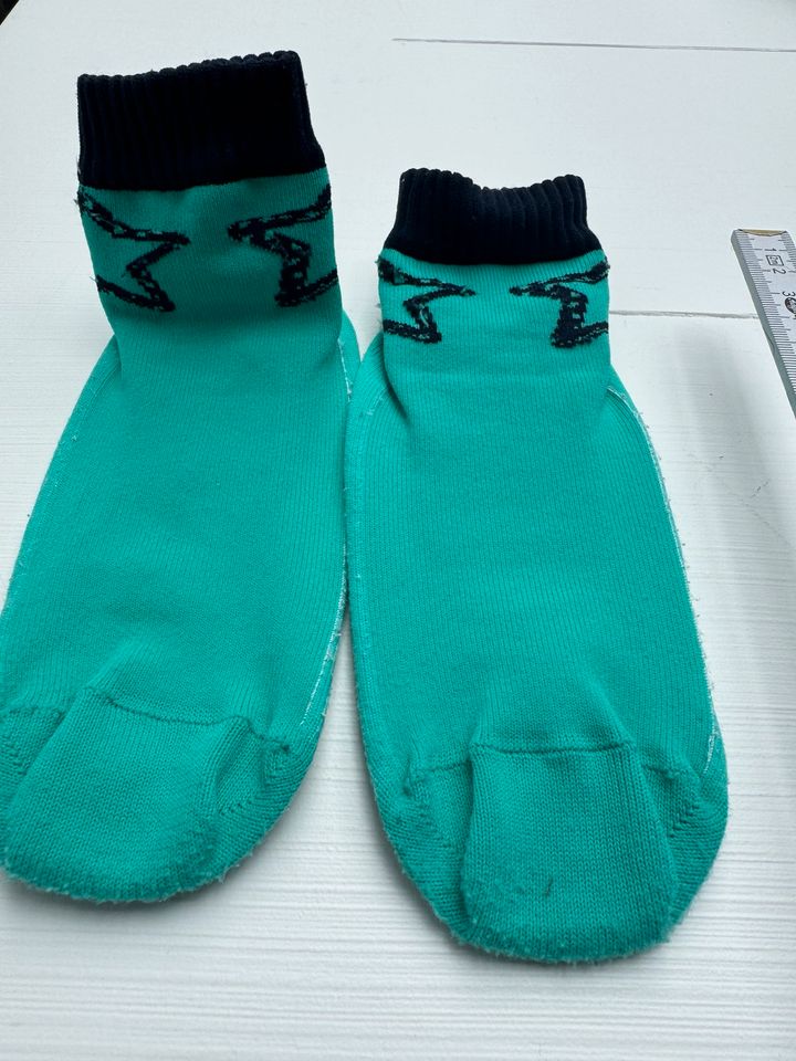 Schwimmsocken 31/32 in Straelen