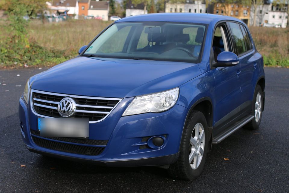 VW Tiguan 75000km Original TÜV 2/2025 Checkheft in Köln