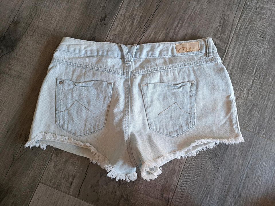 Clockhouse Shorts Jeansshorts Gr. 38 M in Wettringen