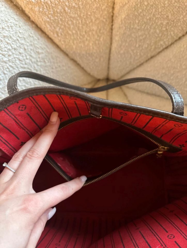 Louis Vuitton Neverfull MM in Düsseldorf