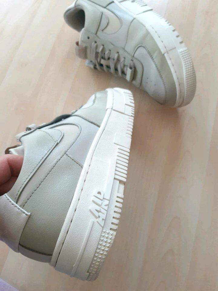 Nike Air Force 1 Damen Sneaker größe 40 in Aspach