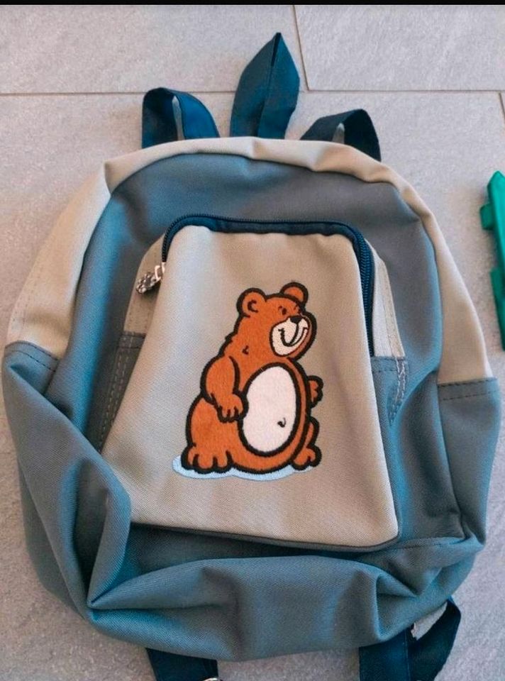 Kinder Rucksack mit Bär grau Kleinkind in Hirschau