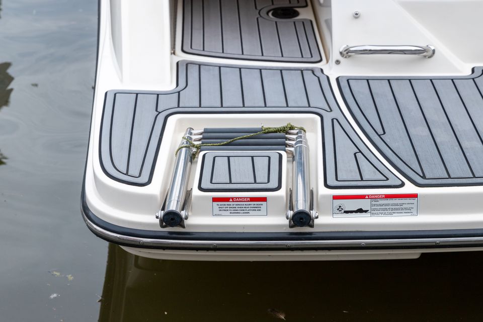 Sea Ray 210 SPX Motorboot, Bowrider, 250 PS in Frankfurt am Main