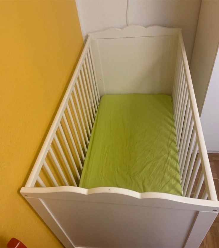 Hensvik Ikea Babybett in Kaufbeuren