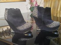 Luxuriöse Designer Stiefelette in Schwarz Pankow - Prenzlauer Berg Vorschau