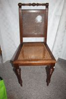 Alter Stuhl antik mit Geflecht sehr schönes Exemplar mit Fehler Nordrhein-Westfalen - Beelen Vorschau
