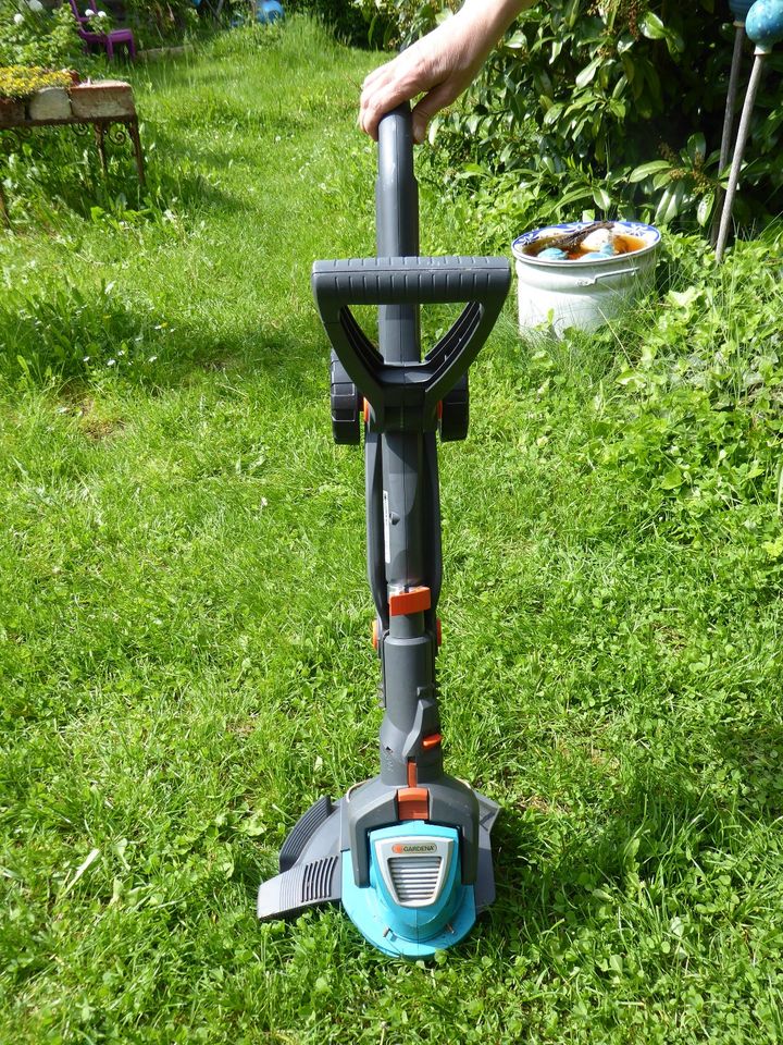 Gardena Turbotrimmer PowerCut 500, gebraucht, funktioniert gut. in Moosthenning