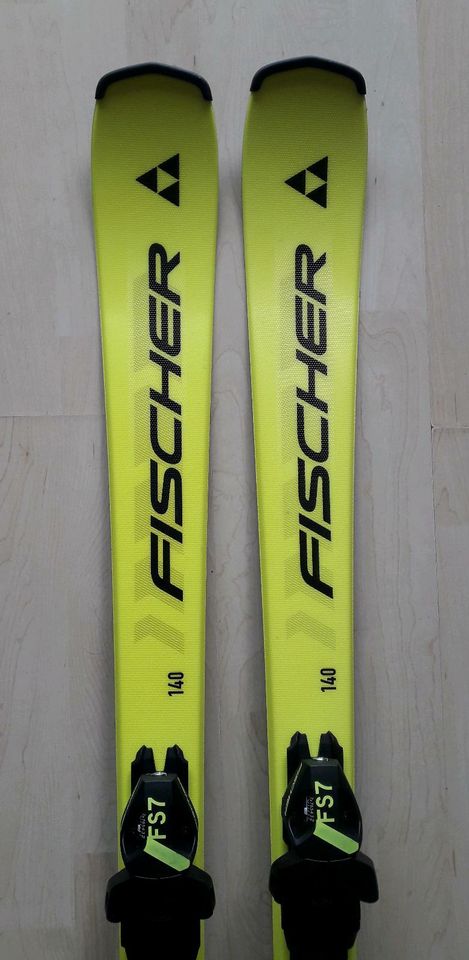 Neu Fischer RC4 RACE KInderski Ski 2023/2024 140 cm in Plaidt