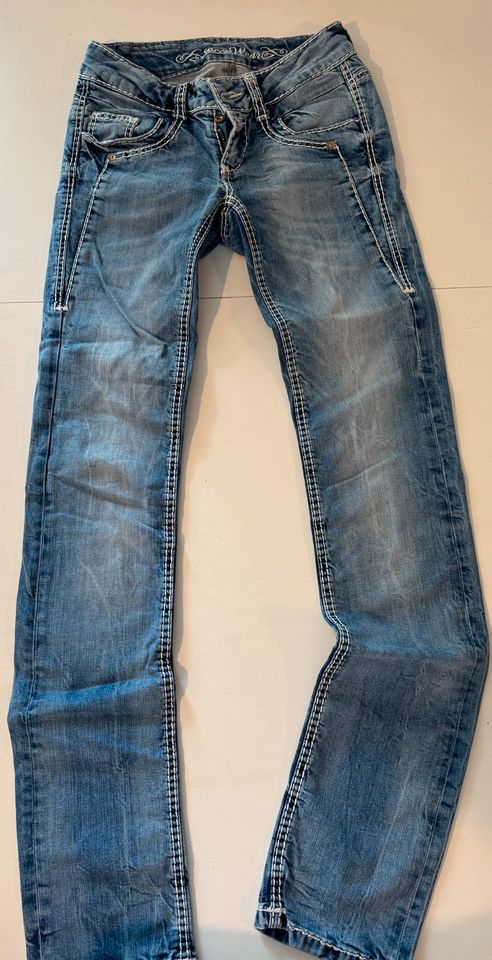 Soccx Jeans Gr 27 / 34 in Darmstadt