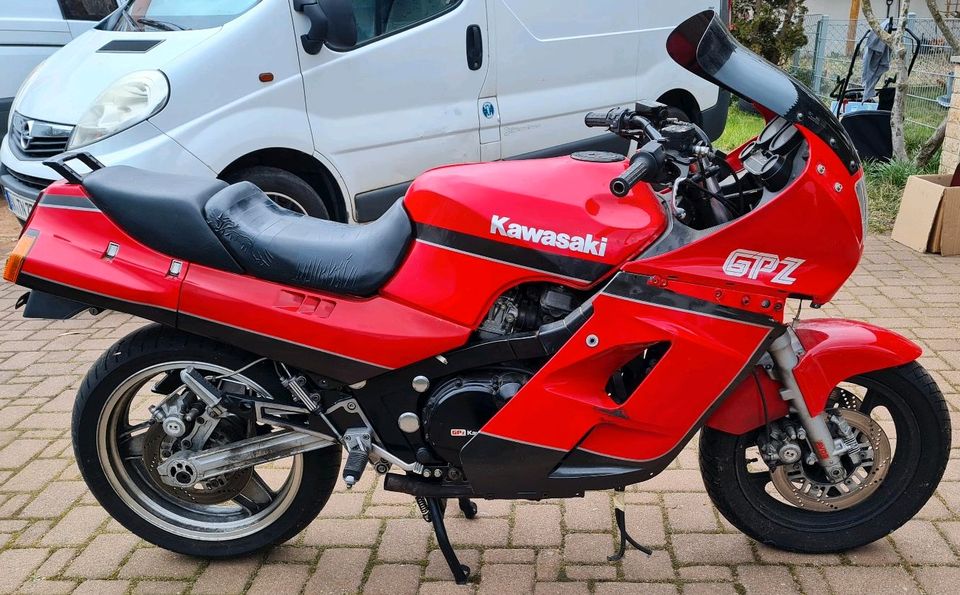 Kawasaki GPZ 1000 RX in Cadolzburg