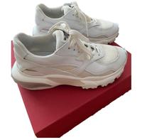 Valentino Garavani Bounce Low-Top Sneaker Gr. 37 Nordrhein-Westfalen - Meerbusch Vorschau