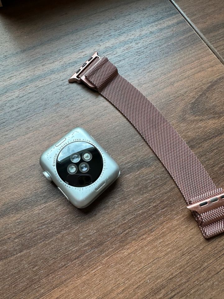 Apple Watch Serie 2 in Rödermark