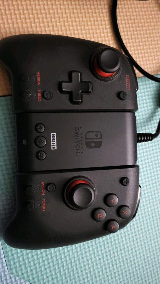 Neuwertig! Nintendo switch controller  set hori in Viersen