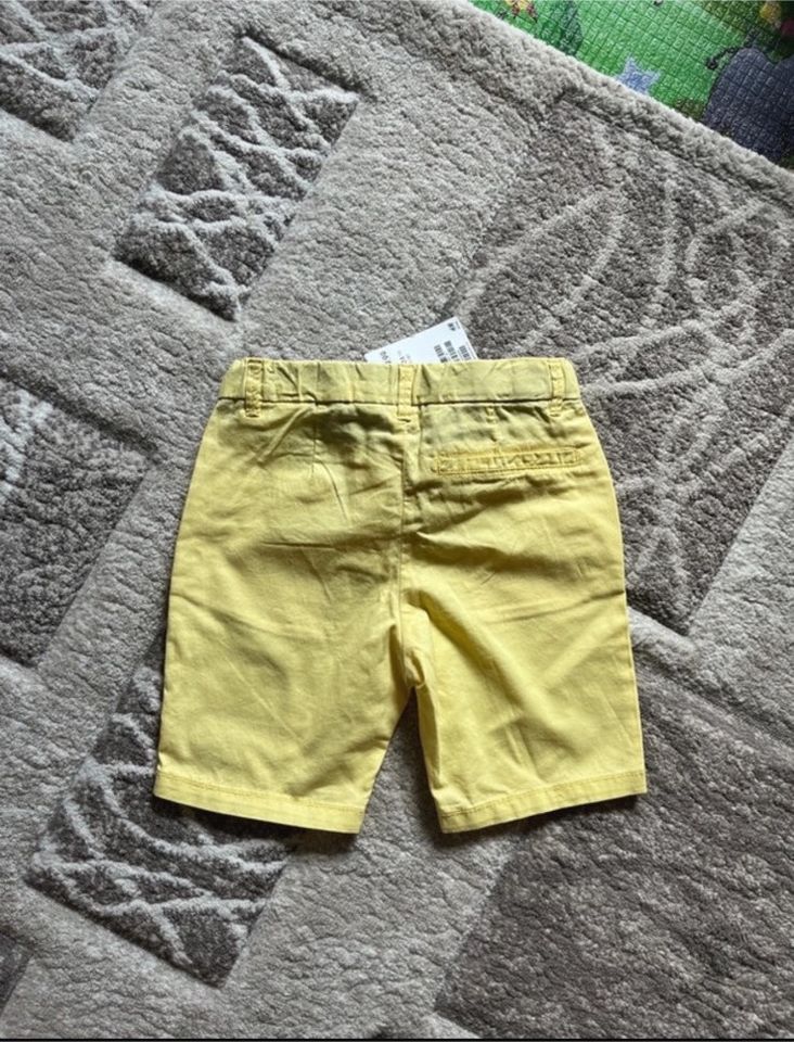 H&M Chino Shorts in Hamburg