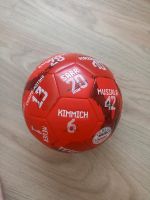 FC Bayern München Unterschriften Ball Sachsen - Freiberg Vorschau