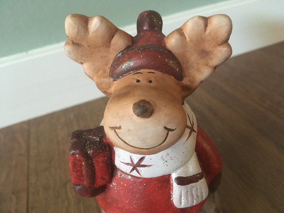 niedliches Rentier Weihnachtsdeko Elch Rudolph Keramik Figur in Krefeld