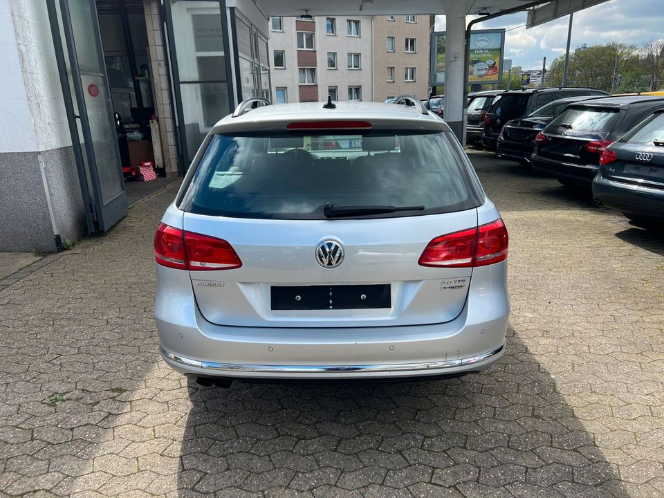 Volkswagen Passat 2.0 TDI Variant Comfortline BlueMotion in Essen