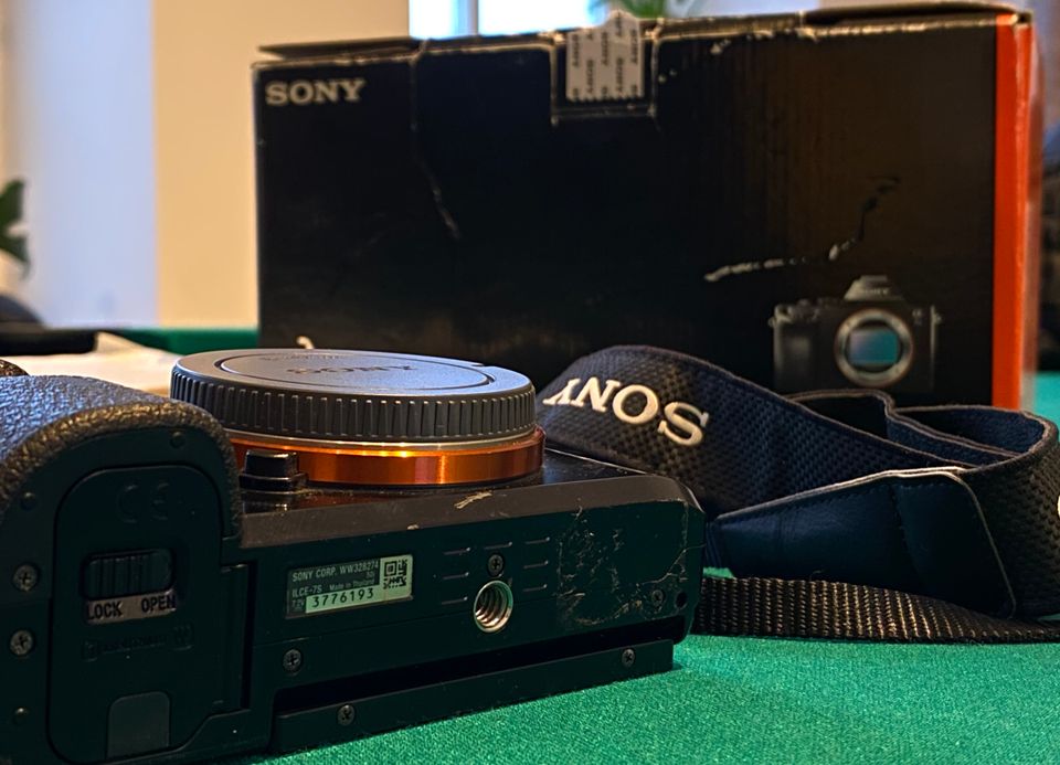 Top Angebot: Sony Alpha 7S Kamera, Vollformat, inkl. 9 Akkus in Prien