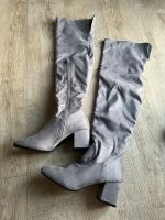 Overknee Stiefel Absatz Grau Fake Wildleder Gr.38 Niedersachsen - Gifhorn Vorschau