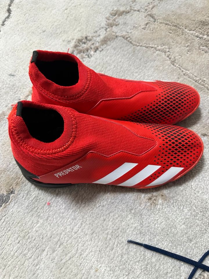 Fußball /Hallenschuhe Jungen in Hamburg