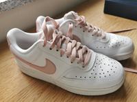 Nike Sneaker Gr. 36 Kr. Passau - Passau Vorschau