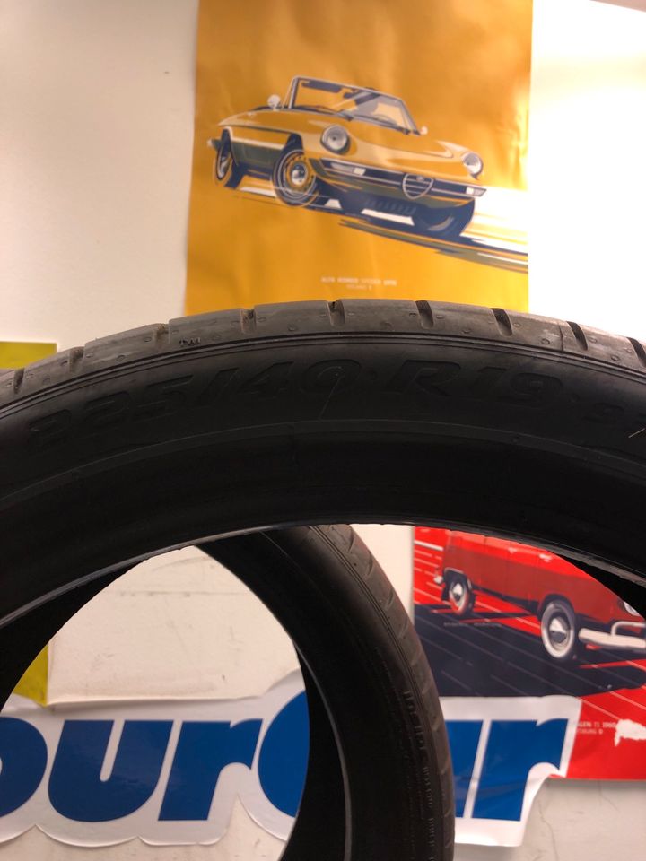 2x Reifen Pirelli P-Zero 225/40 R19 93W XL MO in Hamburg