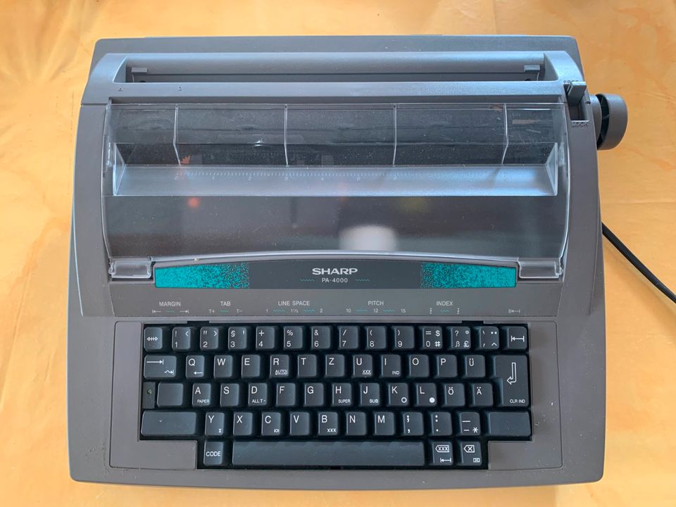 Elektrische Schreibmaschine in Leonberg