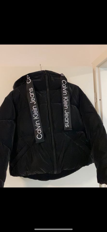 Calvin Klein Jeans Damen Daunenjacke XS in Rüsselsheim