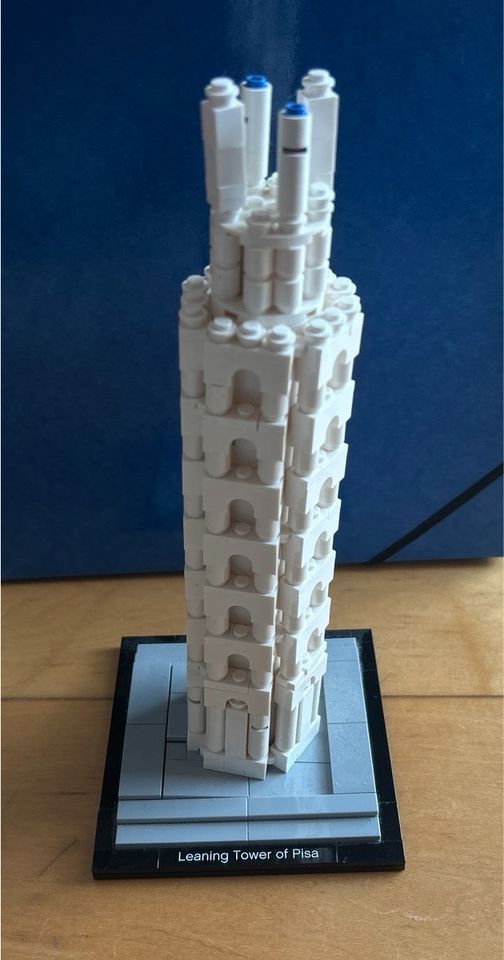 Lego Architecture Schiefer Turm von Pisa in Stuttgart