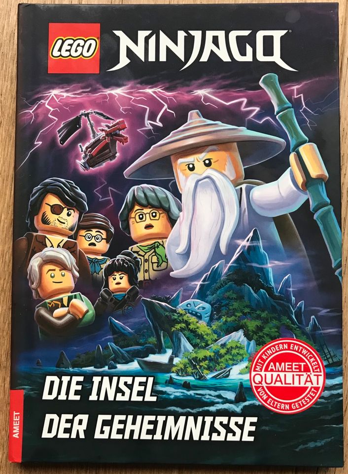 LEGO Ninjago Buch: Die Insel der Geheimnisse in Töging am Inn