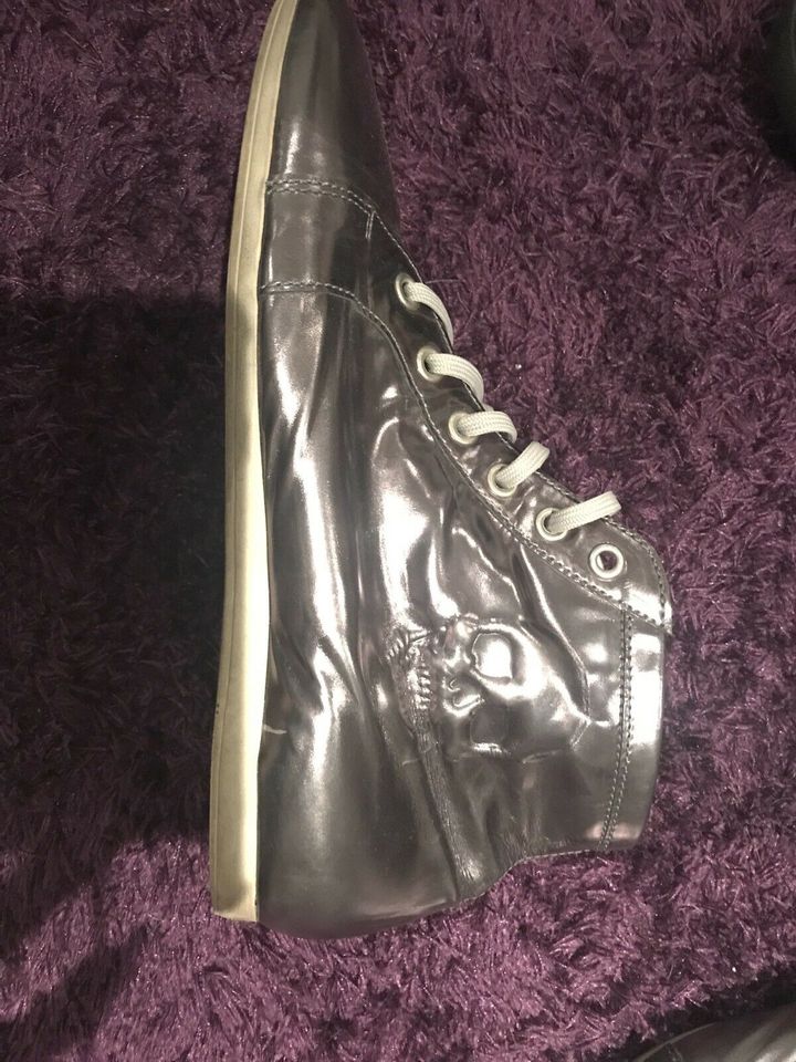 Original Philipp Plein Silver high Sneaker mit Totenkopf in Berlin