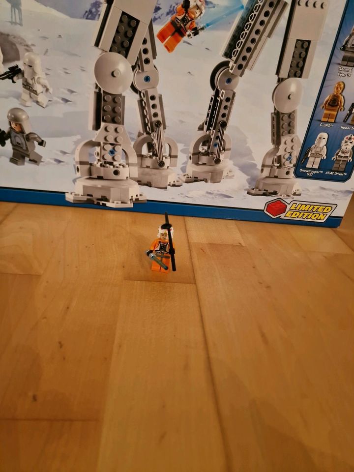 Lego Star Wars 8129 Limited Edition  I Vollständig in Döhlau