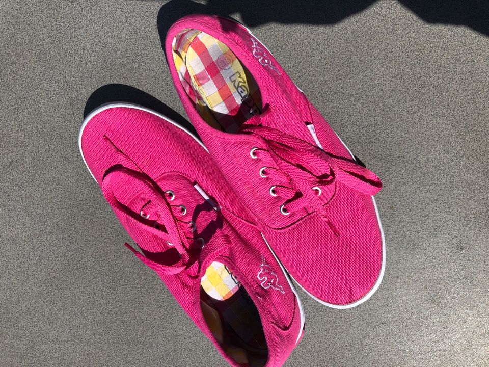 Pinke Stoffschuhe von Kappa in Waiblingen