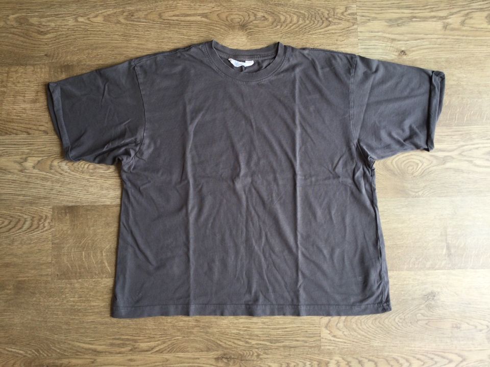 Grau farbenes T-Shirt von „PRIMARK“ in Größe „S EUR 38 / 40“ in Nickenich