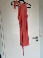 Esprit-Sommerkleid mit Gürtel und Nackenschleife Nordrhein-Westfalen - Troisdorf Vorschau