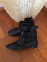 Zara Lammfell biker Boots gr. 39 schwarz Leder gr. 39 neuw Nordrhein-Westfalen - Menden Vorschau