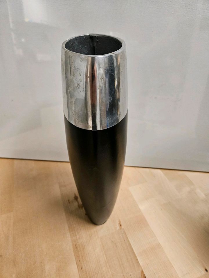 Vase Metall Schwarz Silber in Düsseldorf