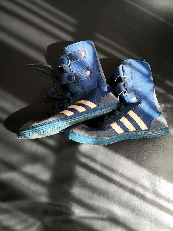 ADIDAS Surfschuhe 39 tauchen surfen in Bayern - Soyen | eBay Kleinanzeigen  ist jetzt Kleinanzeigen