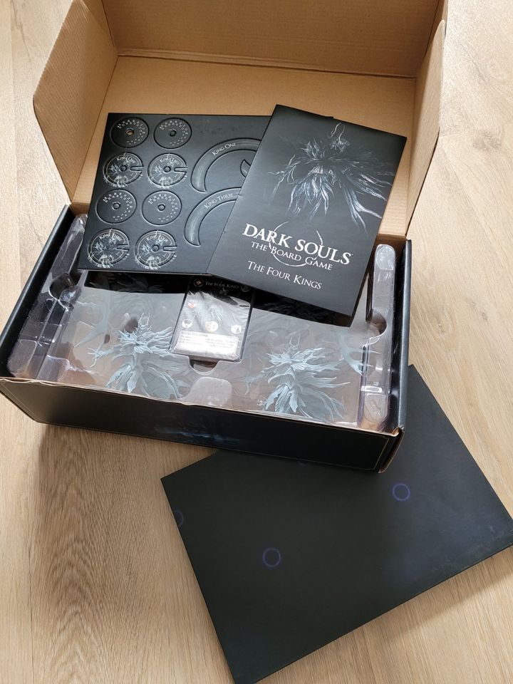 Dark Souls - The Board Game Four Kings Expansion Erweiterung in Bad Friedrichshall