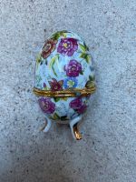 Faberge Porzellan Ei bunt mit Füßen Porzellandose Nordrhein-Westfalen - Hückeswagen Vorschau