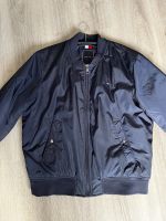 Tommy Hilfiger Bomberjacke marieneblau XL Hessen - Bebra Vorschau