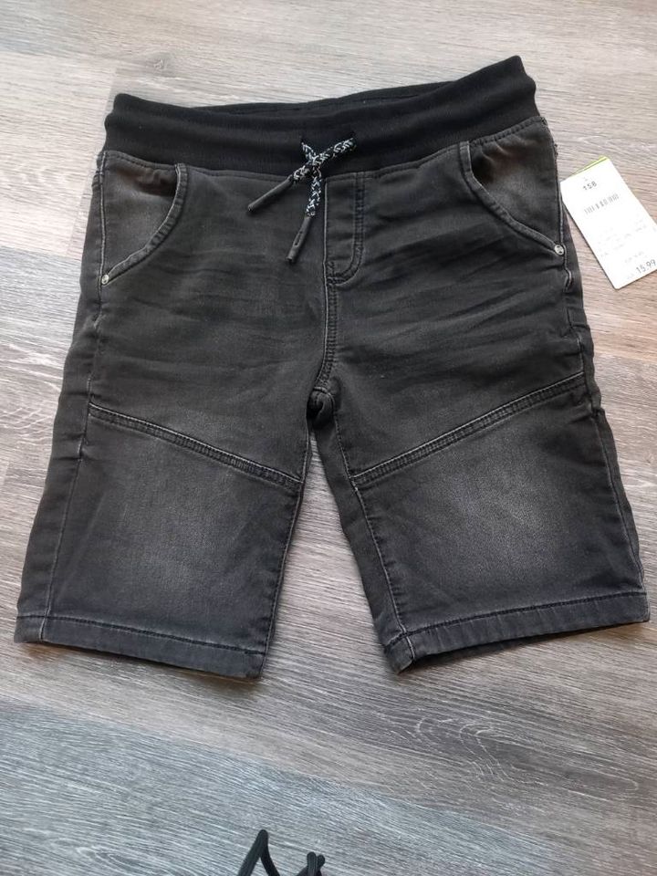 Kurze Jeans für Jungs Gr 158, NEU stretch in Ueckermuende
