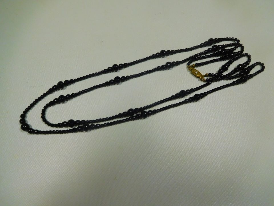 Modeschmuck - Perlenkette schwarz doppelreihig Vintage in Walsdorf Eifel