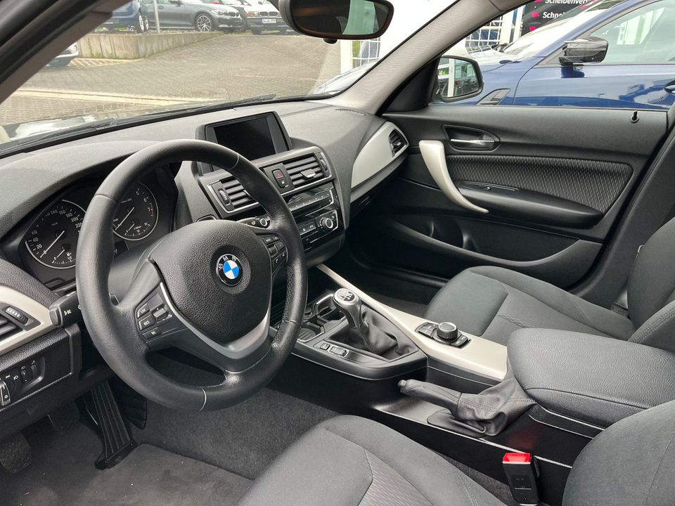 BMW 118i Advantage 1.Hand/Tempomat/Sitzheizung in Zweibrücken