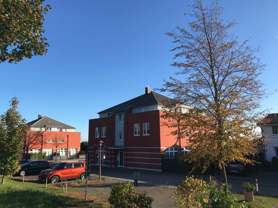 Sonnige Dachgeschoß-Wohnung mit Außenterrasse in Stralsund-Devin in Stralsund